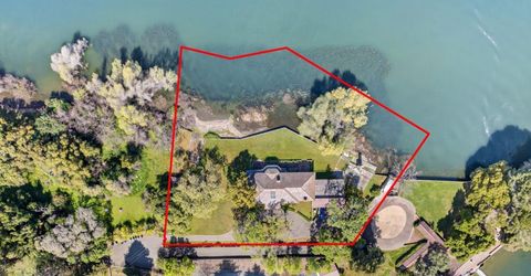 8266 Peninsula Dr, Kelseyville, CA 95451 Photo