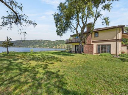 8266 Peninsula Dr, Kelseyville, CA 95451 Photo