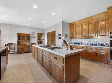 8266 Peninsula Dr, Kelseyville, CA 95451 Photo