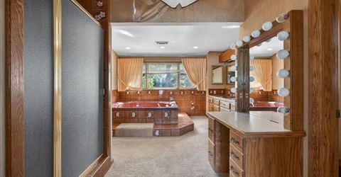 8266 Peninsula Dr, Kelseyville, CA 95451 Photo