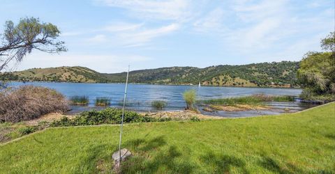 8266 Peninsula Dr, Kelseyville, CA 95451 Photo