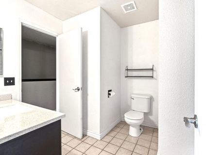 4085 Dale Rd #b, Unit B, Modesto, CA 95356 Photo