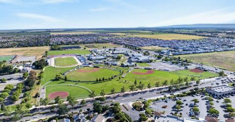 14 Hiller Ct, Woodland, CA 95776 Photo