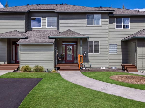 1116 Golden Pheasant Drive, Redmond, OR 97756