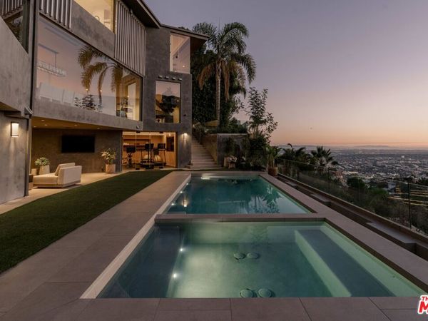 1778 Viewmont Drive, Los Angeles, CA 90069