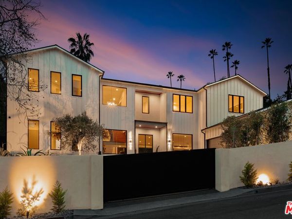 18100 Karen Drive, Tarzana, CA 91356