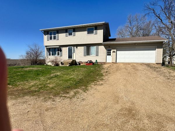 135 S Stenstrum Avenue, Dunnell, MN 56127