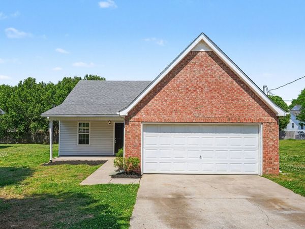 1507 Waxman Dr , La Vergne, TN 37086