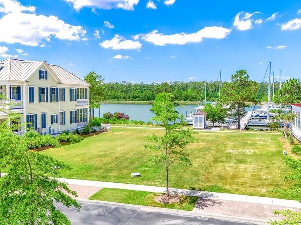 309 E Harborside Road, Oriental, NC 28571