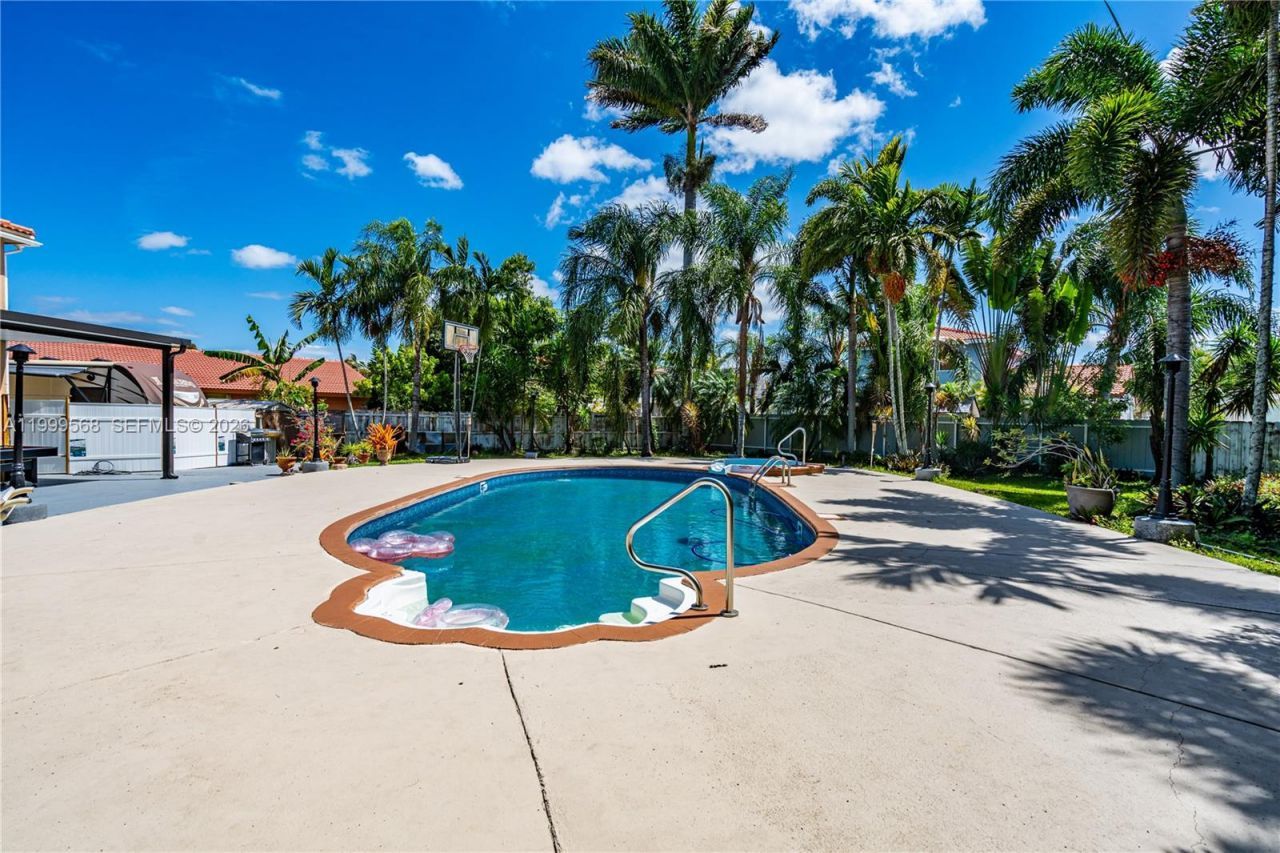 13790 SW 174th St, Miami, FL 33177 Photo