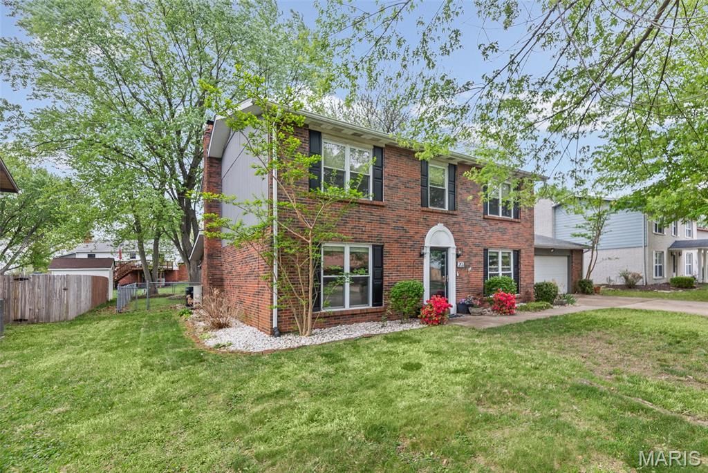 202 Debra Drive, Fairview Heights, IL 62208 Main Photo