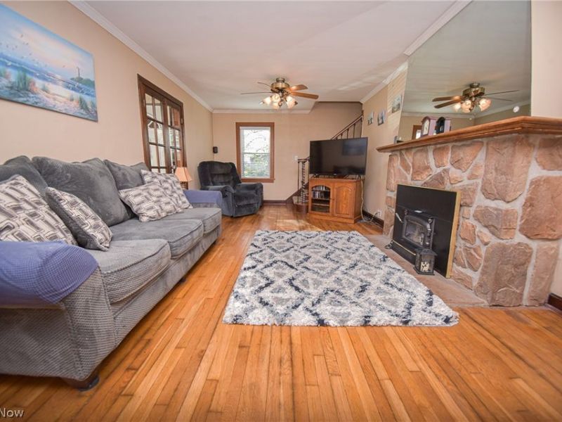 26988 Cook Road, Olmsted Township, OH 44138 Photo 5