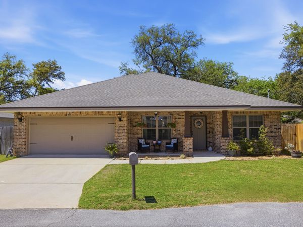 917 Al Hammett Road, Mary Esther, FL 32569