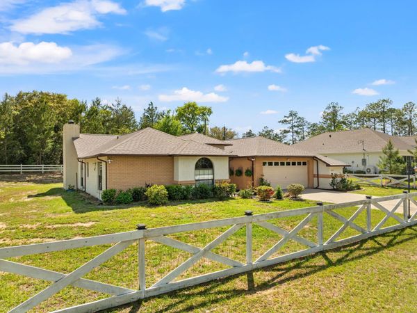2199 Sunny Hills Boulevard, Chipley, FL 32428