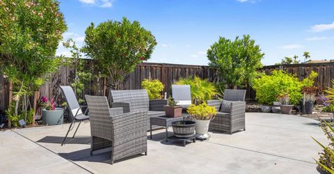 9629 Cabernet Ct, Patterson, CA 95363 Photo