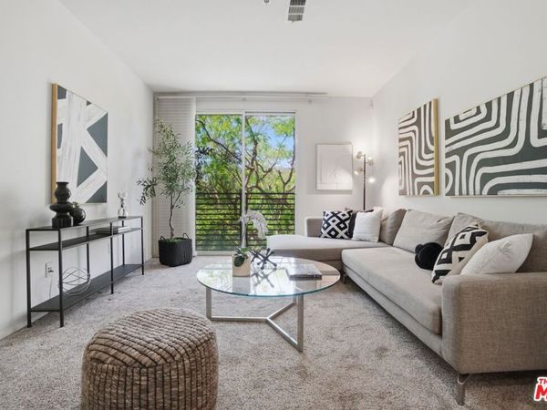 6400 Crescent Park, Unit 301, Playa Vista, CA 90094