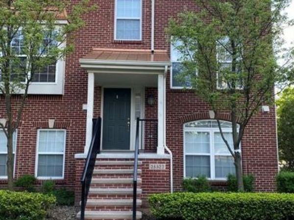 25322 SAINT JAMES , Southfield, MI 48075