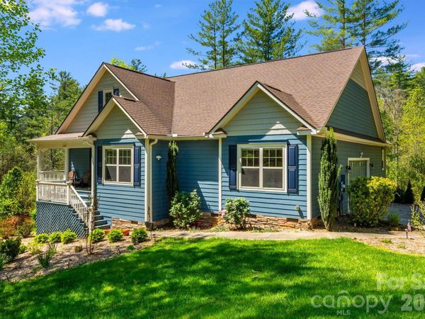 323 Daylily Drive , Hendersonville, NC 28739