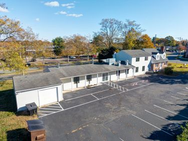 93 Elm , Old Saybrook, CT 06475