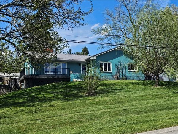 95 Paul Dr , Washington, PA 15301