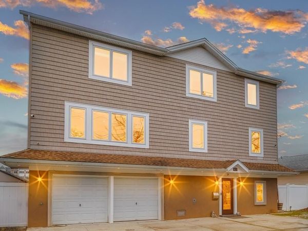 615 Pearl Street, Oceanside, NY 11572