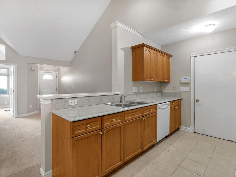 241 Brassic Way , Unit 12, Columbus, OH 43213 Photo 13