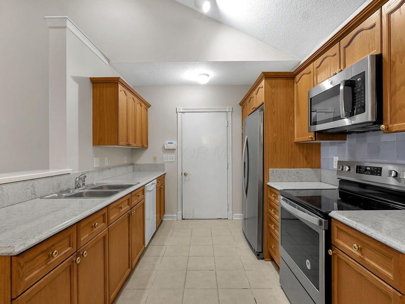 241 Brassic Way , Unit 12, Columbus, OH 43213 Photo 14