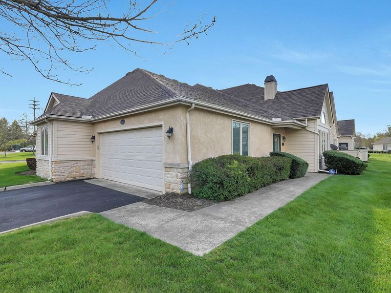 241 Brassic Way , Unit 12, Columbus, OH 43213 Photo 2