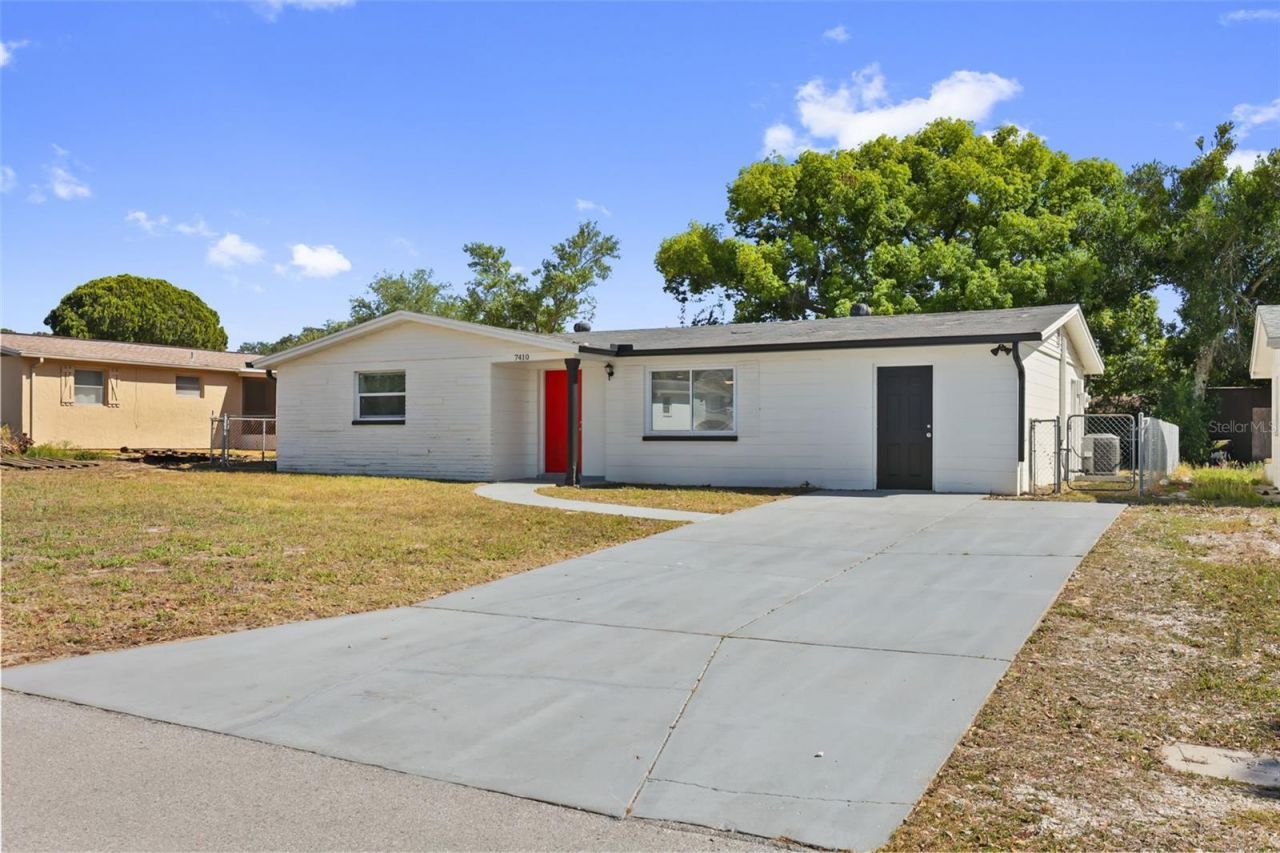 7410 Duke Drive, Hudson, FL 34667 Photo