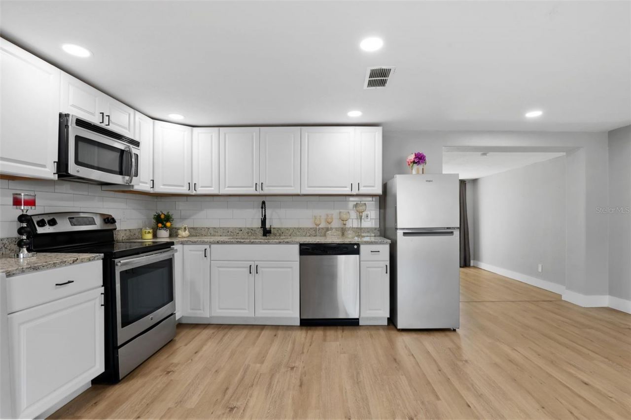 7410 Duke Drive, Hudson, FL 34667 Photo