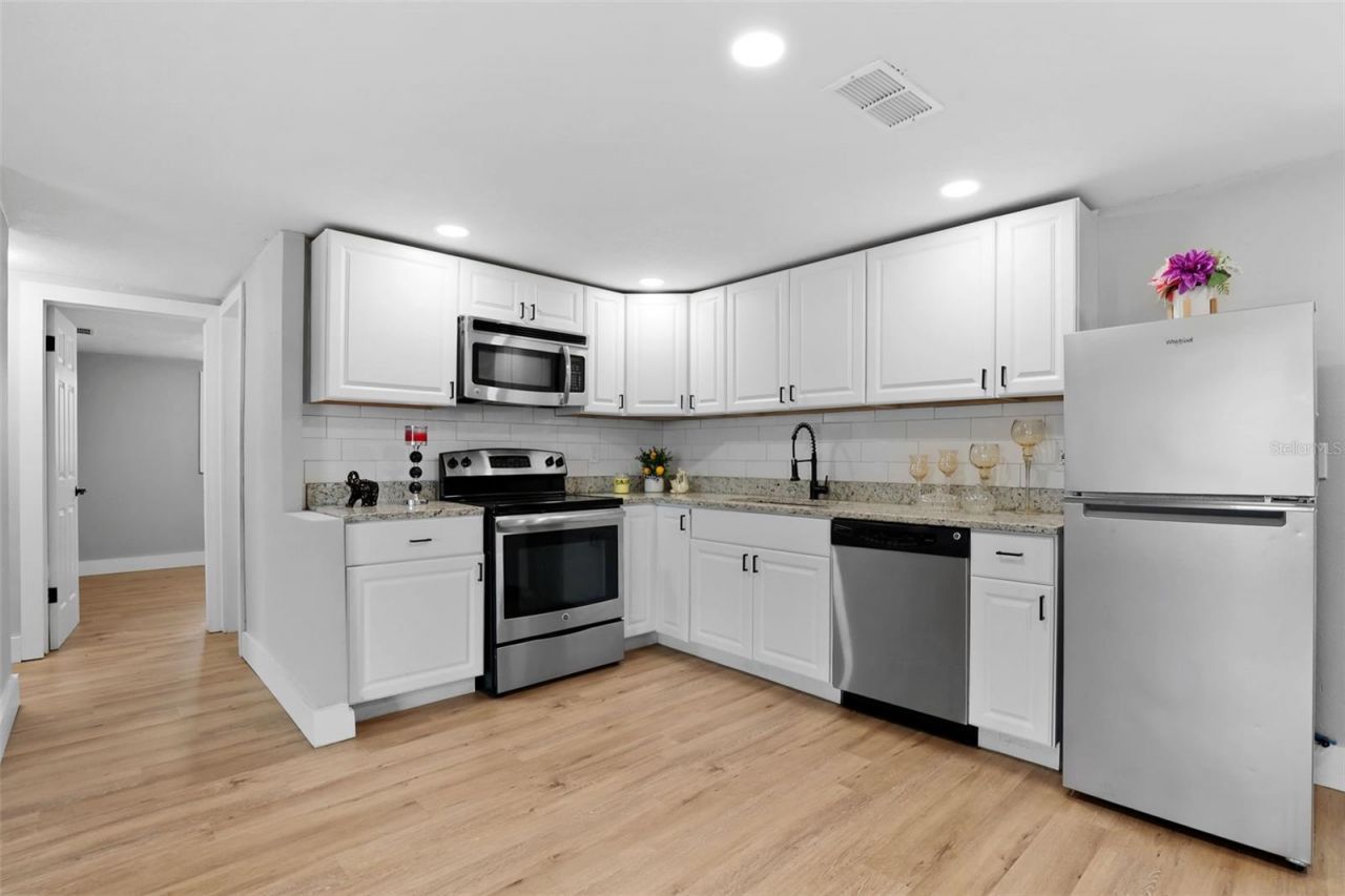 7410 Duke Drive, Hudson, FL 34667 Photo