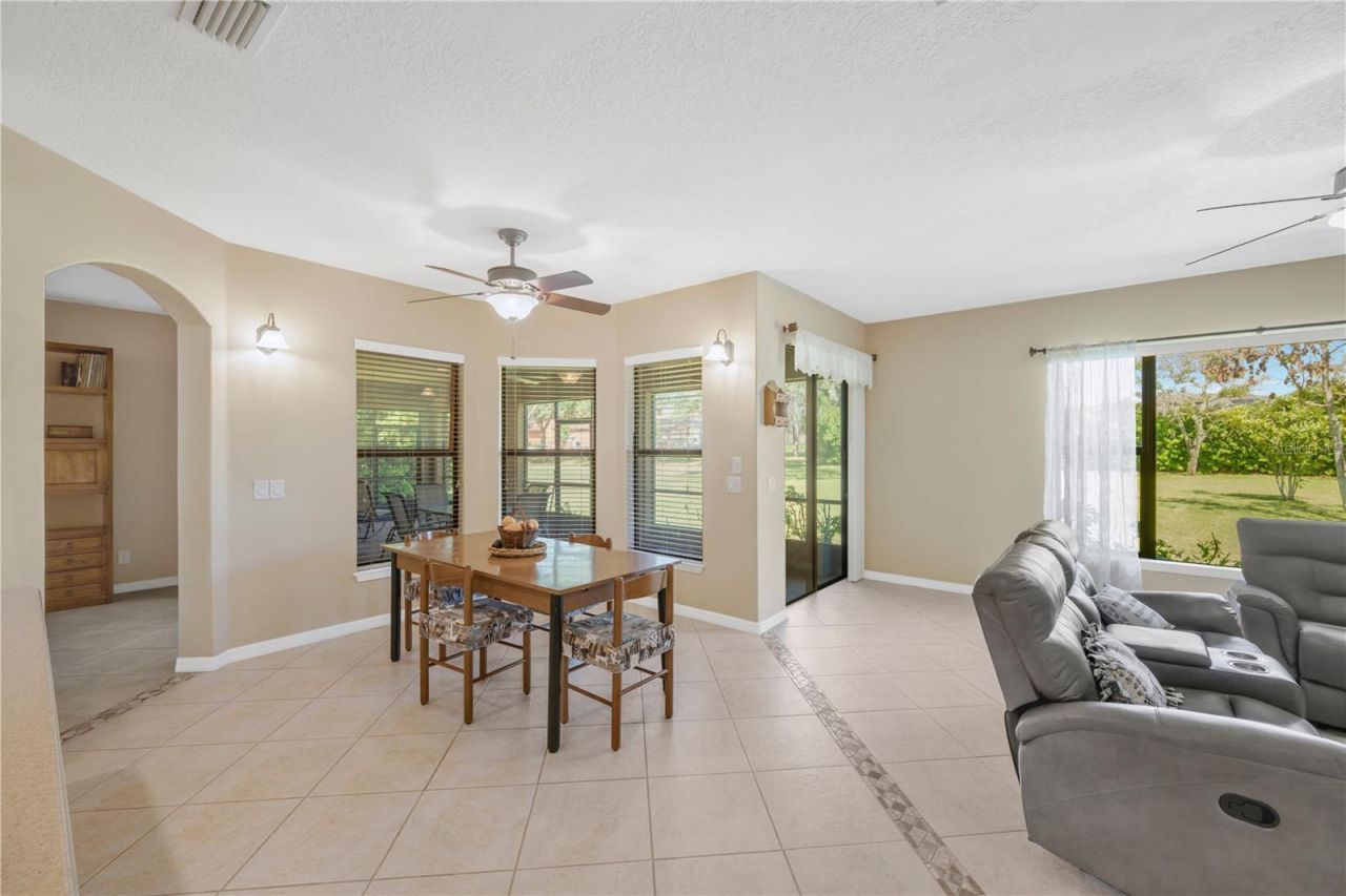 9313 Lisbon Street, Seffner, FL 33584 Photo