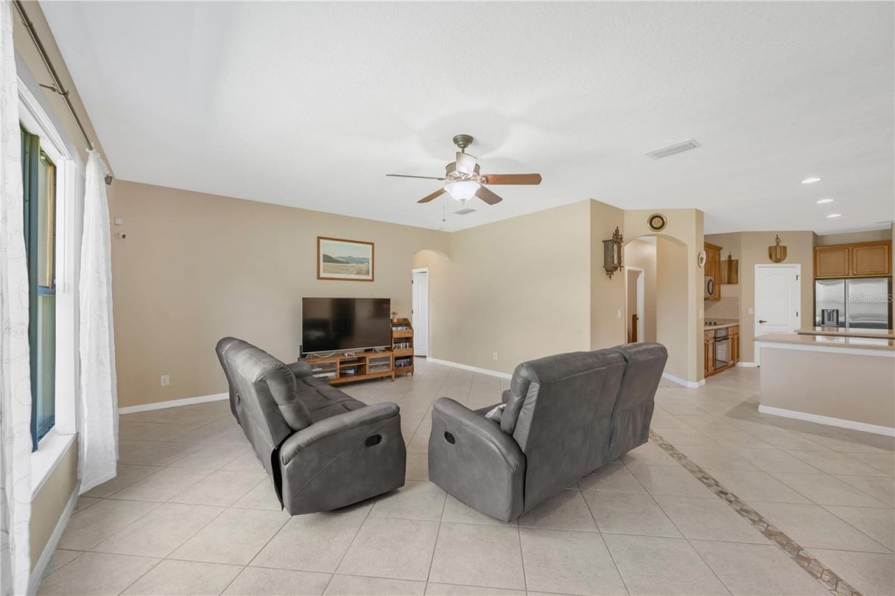 9313 Lisbon Street, Seffner, FL 33584 Photo