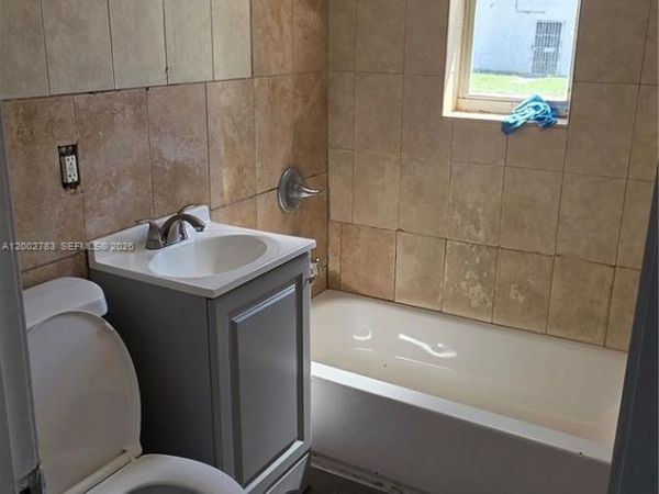 7001 NW 15th Ave , Unit 10, Miami, FL 33147