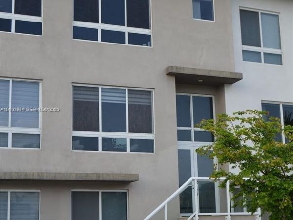 10347 NW 64th , Unit Ln, Doral, FL 33178