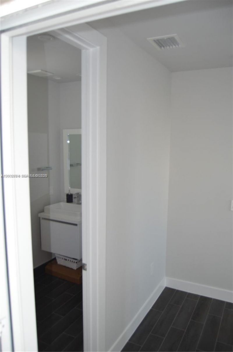 10347 NW 64th, Unit Ln, Doral, FL 33178 Photo