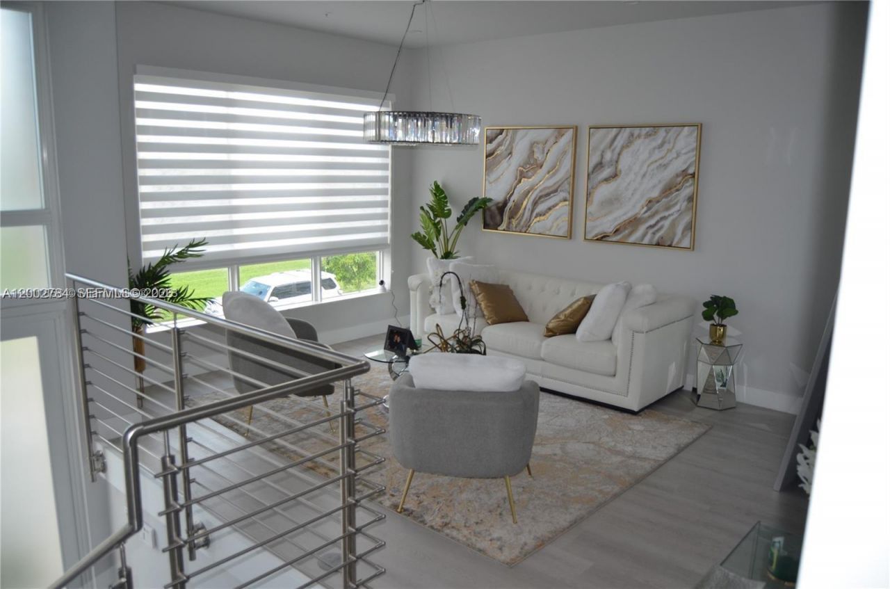 10347 NW 64th, Unit Ln, Doral, FL 33178 Photo
