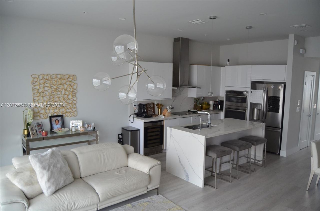 10347 NW 64th, Unit Ln, Doral, FL 33178 Photo