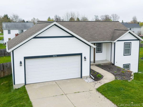 3076 Daybreak Lane, Holland, MI 49424