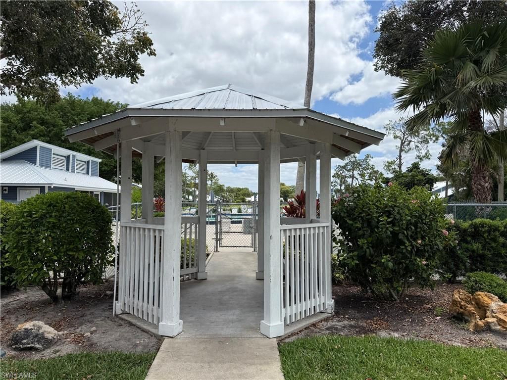3334 Timberwood Cir, Naples, FL 34105 Photo