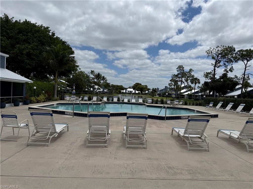 3334 Timberwood Cir, Naples, FL 34105 Photo