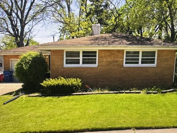 366 W 16th Place , Chicago Heights, IL 60411