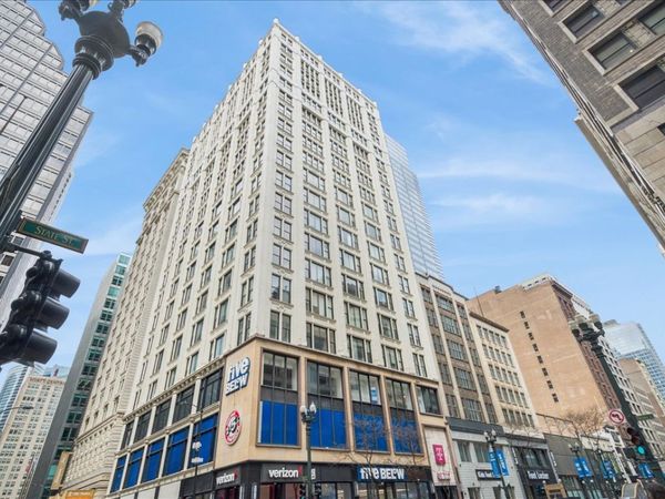 8 W Monroe Street , Unit 807, Chicago, IL 60603