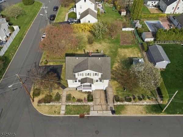 5 Oak St, Netcong, NJ 07857