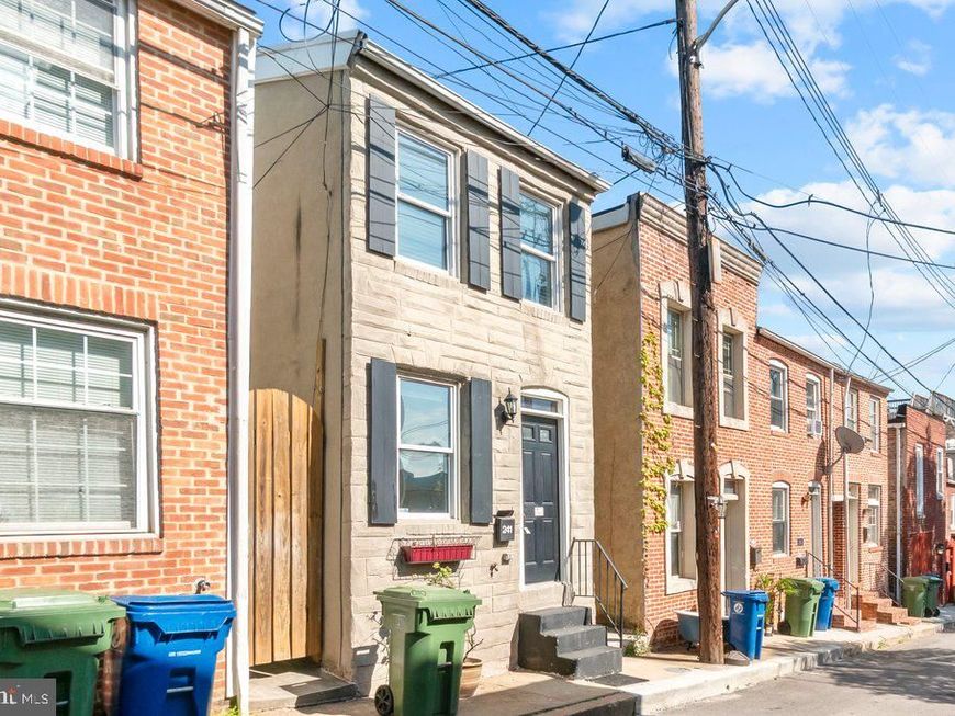 241 S Chapel Street , Baltimore, MD 21231 Main Photo