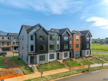 19E WARDELL CREST , CHARLOTTESVILLE, VA 22902