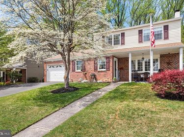 413 CAMELOT DRIVE, BROOKHAVEN, PA 19015
