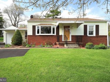 1811 E BRANCH ROAD, STATE COLLEGE, PA 16801