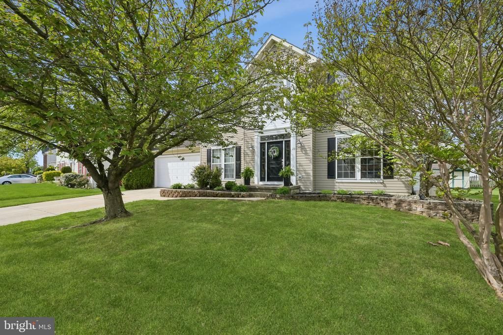 23 Equestrian Drive, Burlington, NJ 08016 Main Photo