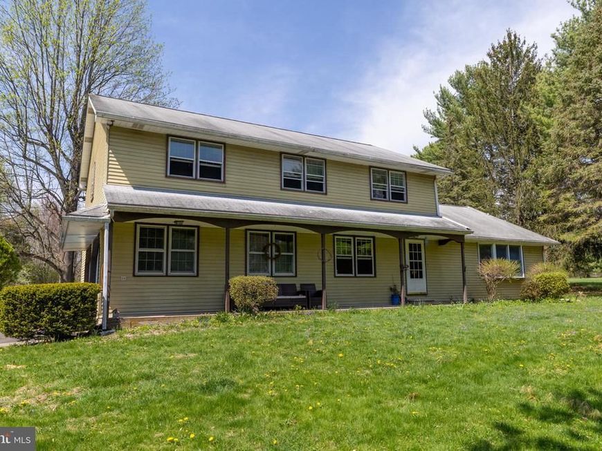 255 Park Drive W , Kintnersville, PA 18930 Main Photo